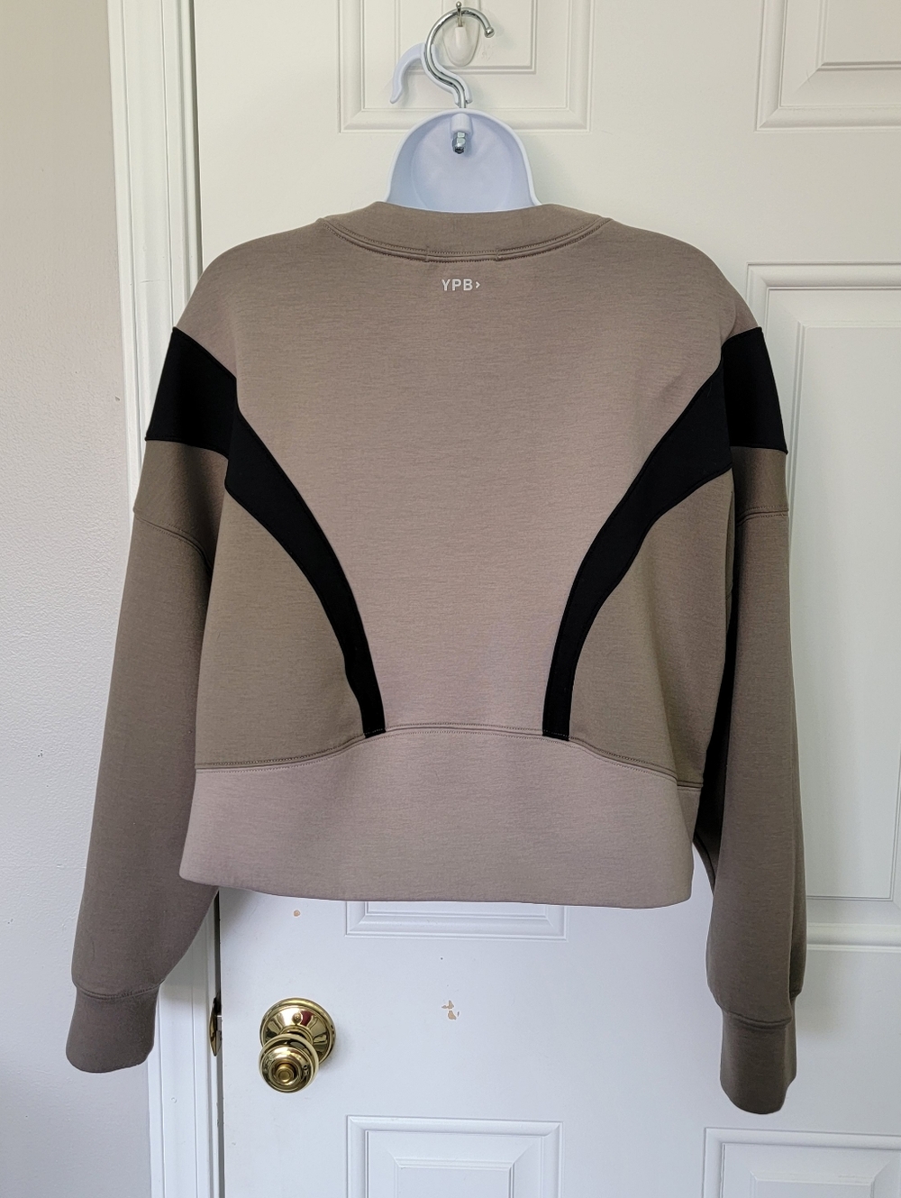 YPB NeoKnit Cropped Pullover Sweatshirt Gray Black Color Block Design Size Small - Picture 6 of 11